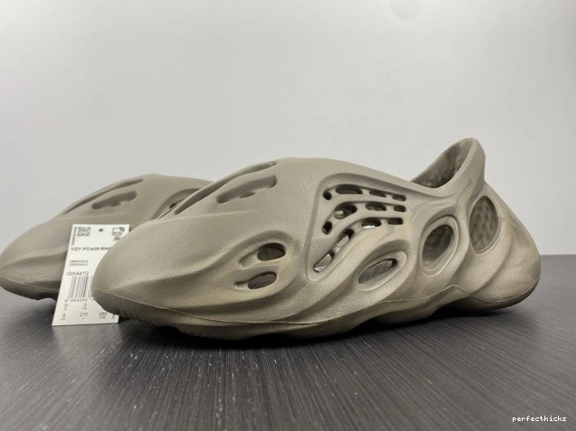 Foam Yeezy Adidas GX4472 Stone Sage RNNR 0728